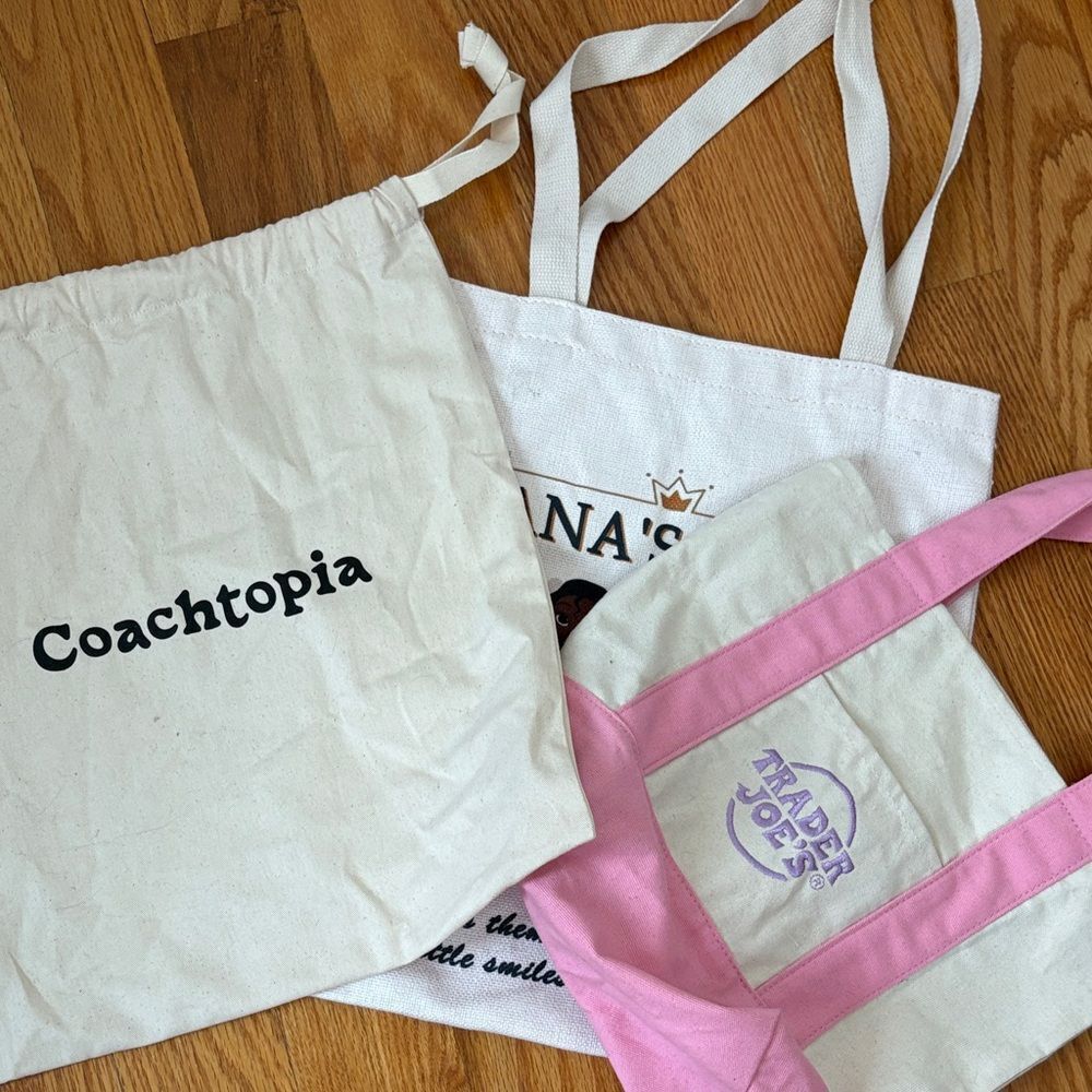 Tote Bag Giveaway